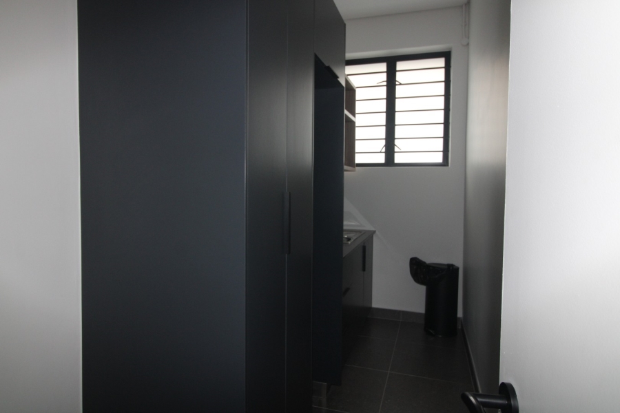 To Let Commercial Property for Rent in Ndabeni Western Cape